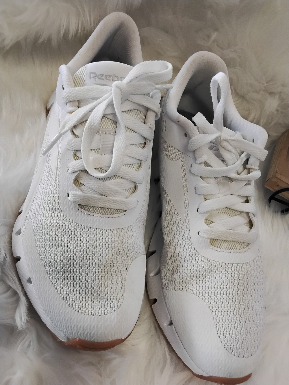 Reebok White Confort Footbed S,8 Us. Like NEW